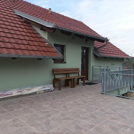 Rodinne Vinarstvi Guldanovi Divaky Екстериор снимка